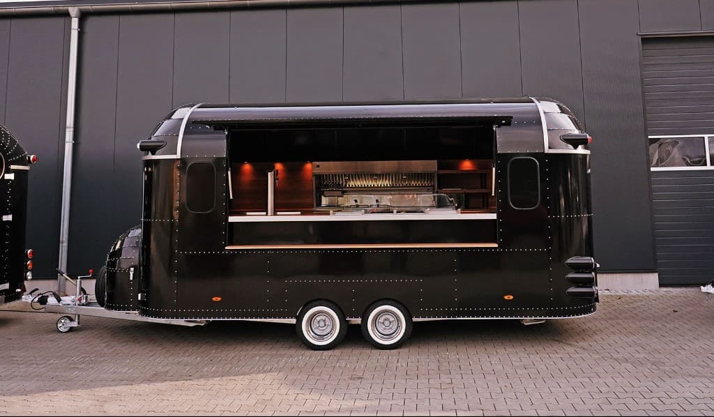 Pizza-Trailer von Da Raffaele für Catering-Events